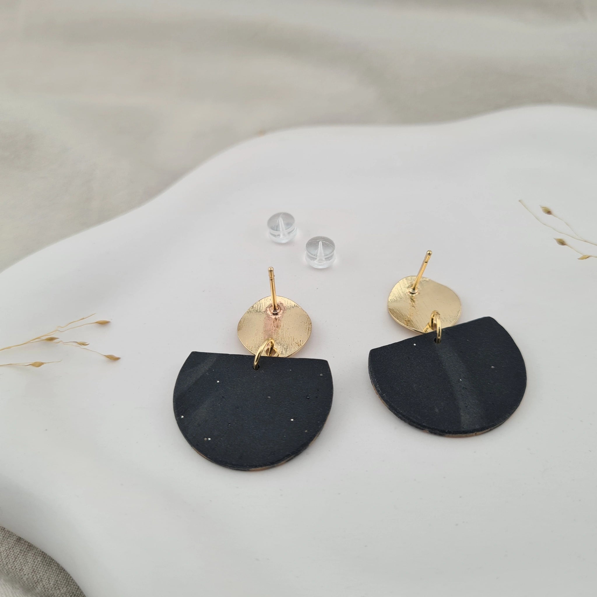 all-groups nomi-back-polymer-clay-ohrring-atelier-soulshine